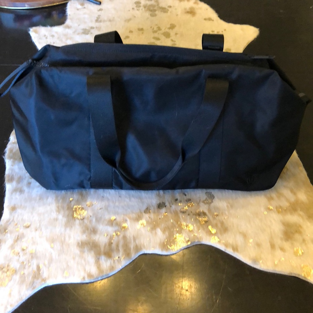 Lululemon gym bag